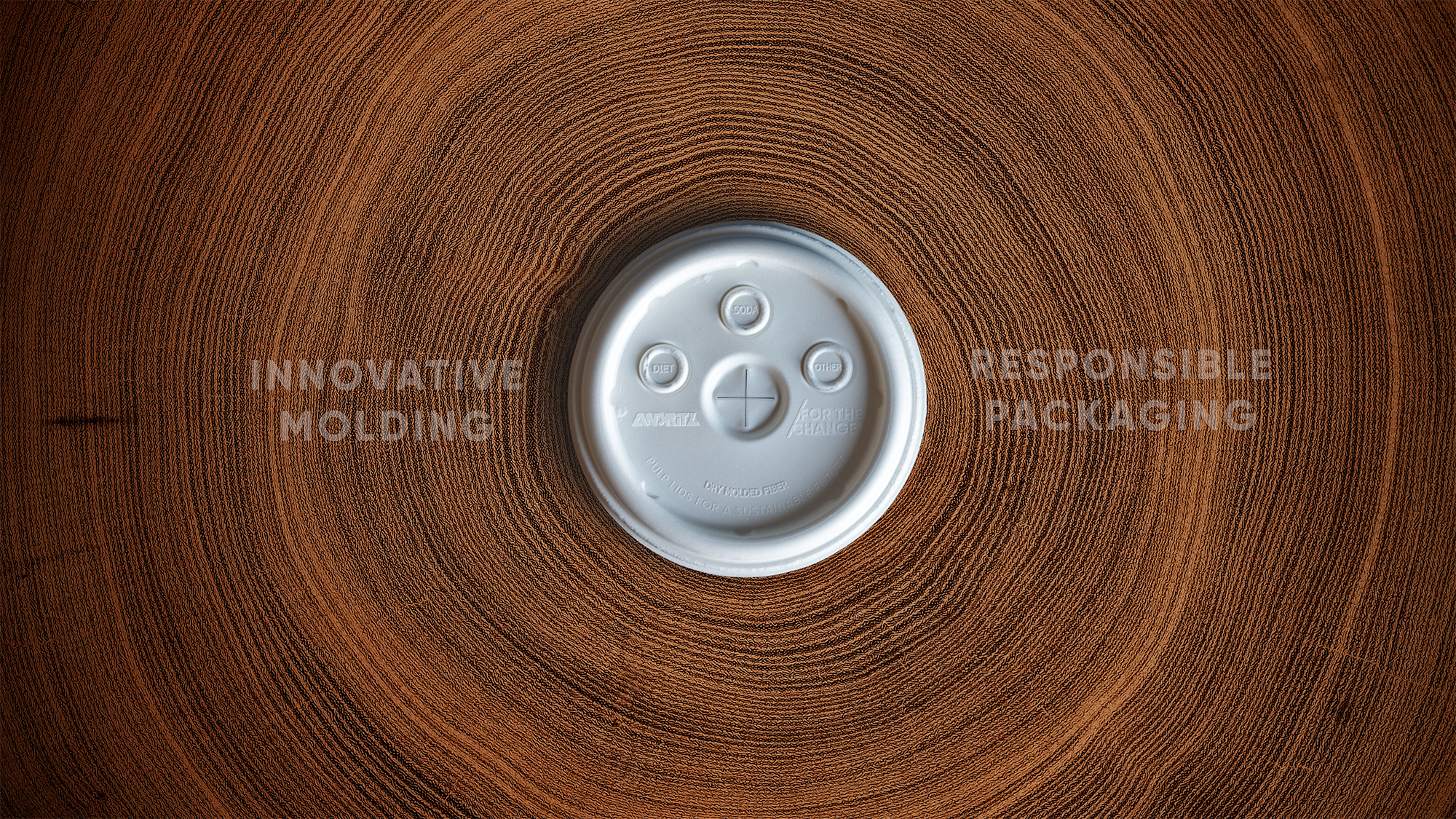 key-visual-dry-molded-fiber_wood-background-nonwoven-and-textile