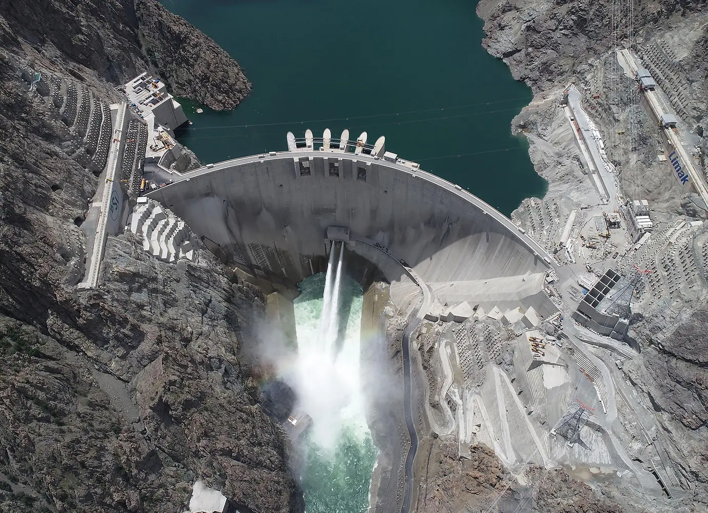 Yusufeli hydropower plant
